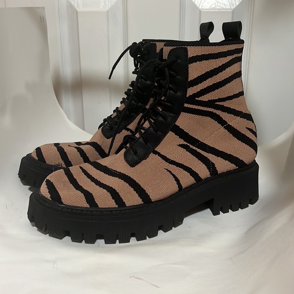 Zebra Stripe Knit Lace Up Combat Boots - Picture 5 of 8